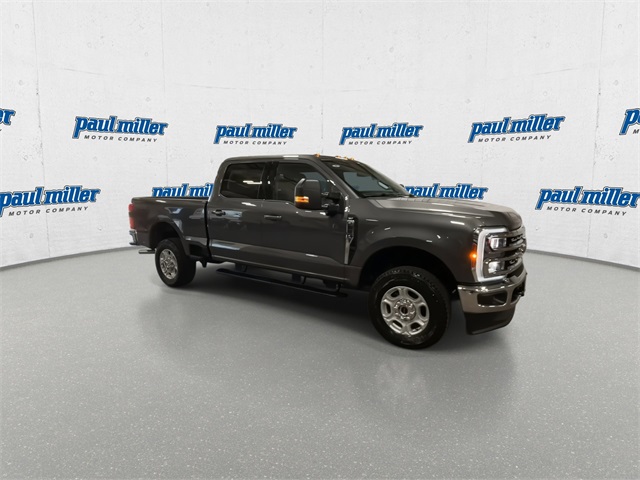 2026 Ford F-350 XLT photo 2