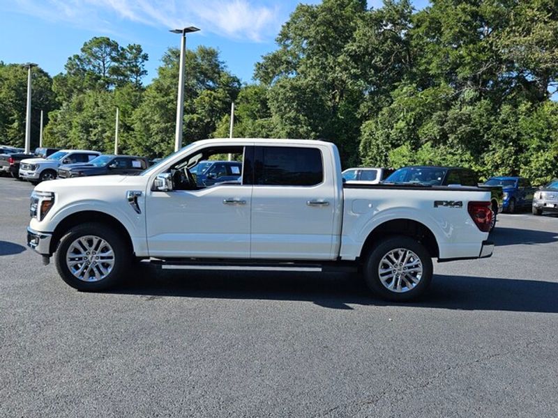 2025 Ford F-150 Lariat photo 4