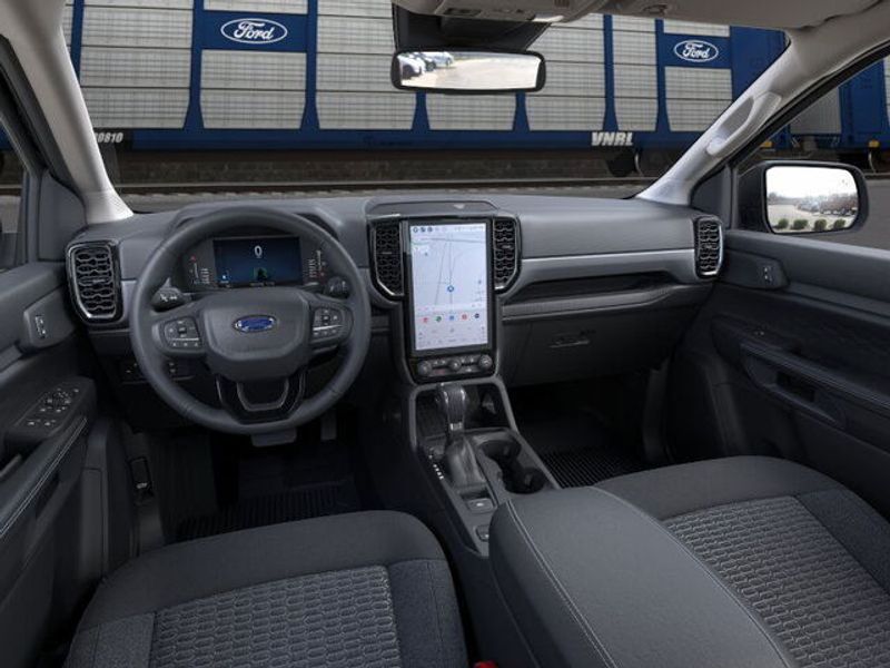 2025 Ford Ranger XLT photo 7