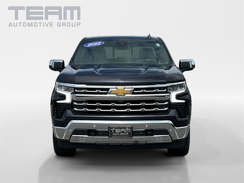 2022 Chevrolet Silverado 1500 LTZ photo 2