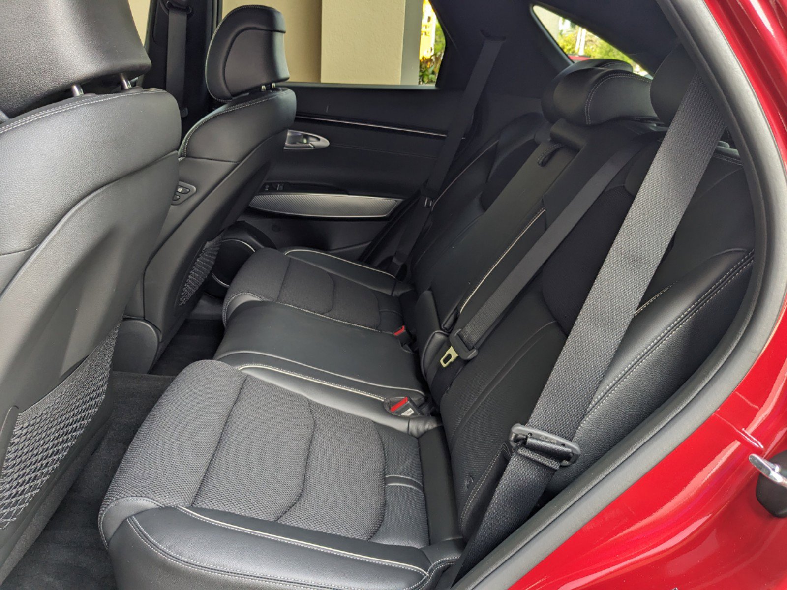 2024 Genesis GV70 3.5T Sport photo 15