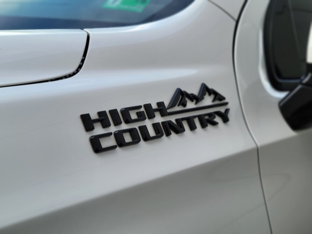 2021 Chevrolet Suburban High Country photo 48