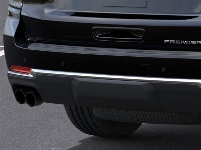 2025 Chevrolet Suburban Premier photo 14