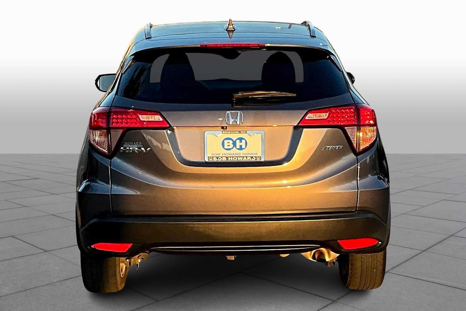 2016 Honda HR-V EX-L photo 4