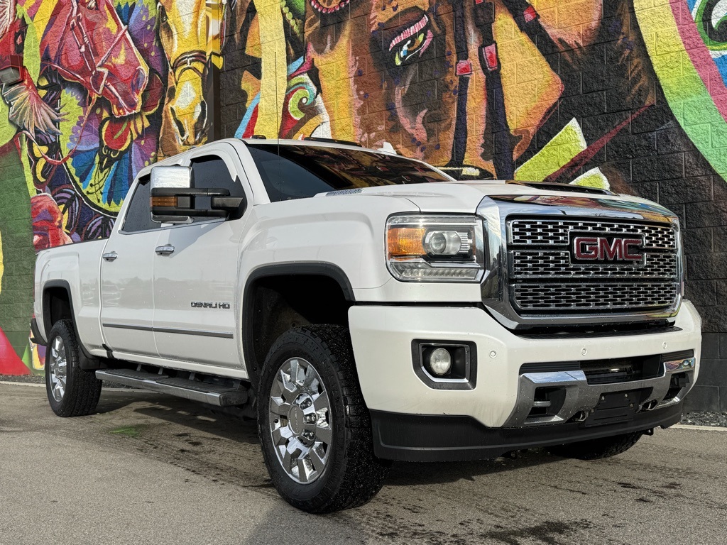 2018 GMC Sierra Denali's photo