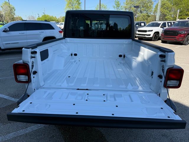 2025 Jeep Gladiator Sport photo 6