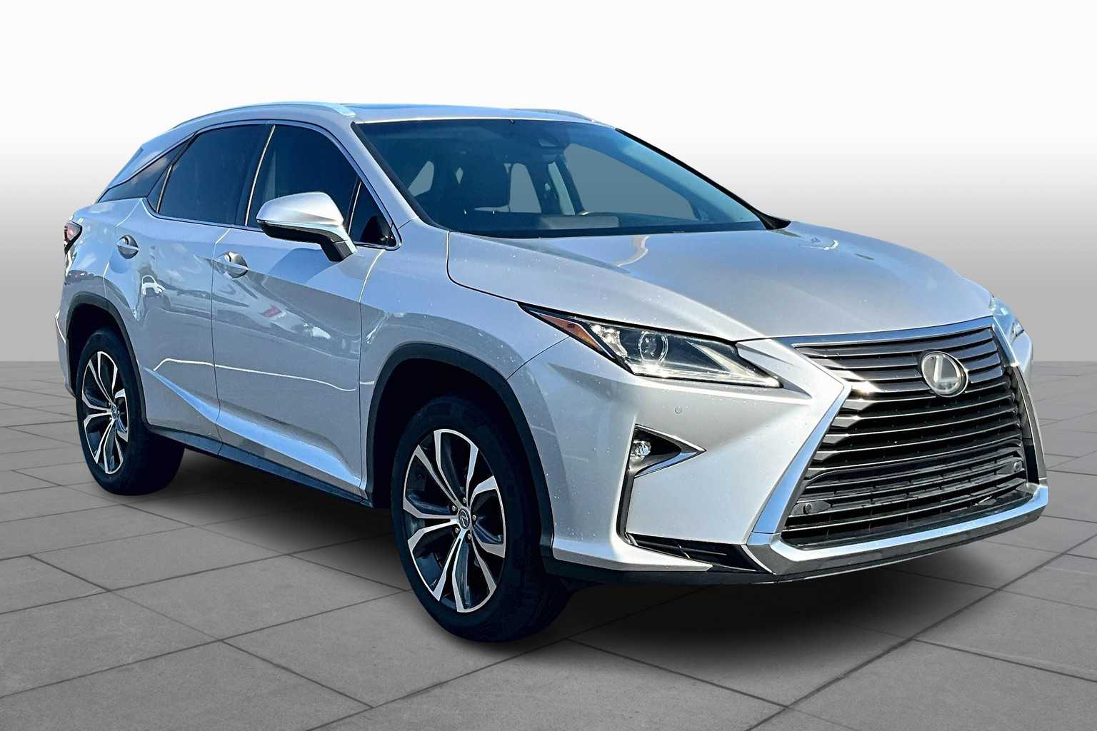 2017 Lexus RX photo 2