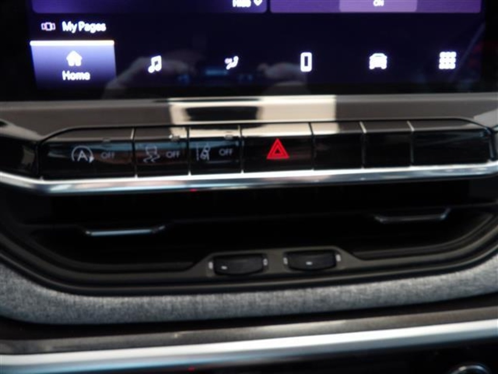 2022 Jeep Compass Latitude Lux photo 27