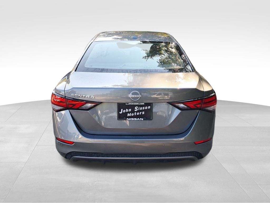 2025 Nissan Sentra SV photo 4