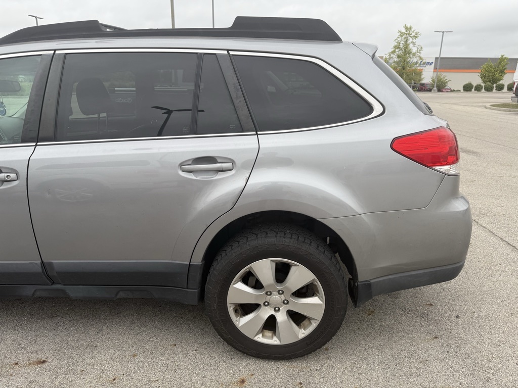 2010 Subaru Outback 3.6R photo 5