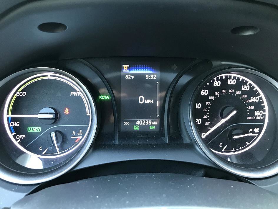 2024 Toyota Camry Hybrid SE photo 20