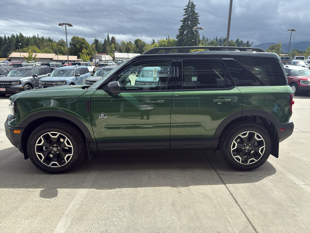 2025 Ford Bronco Sport Outer Banks photo 4