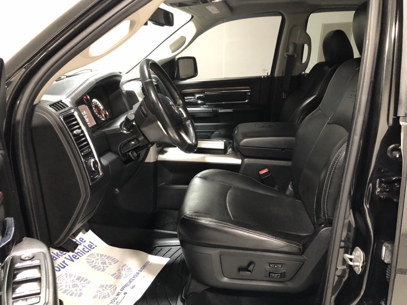 2017 Ram 1500 Laramie photo 13