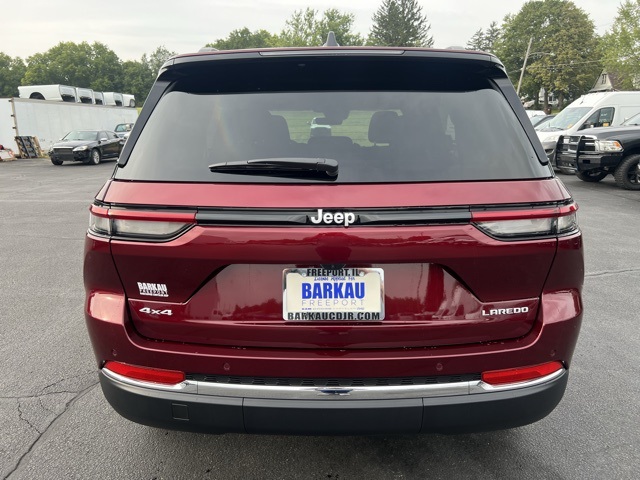 2025 Jeep Grand Cherokee Laredo X photo 3