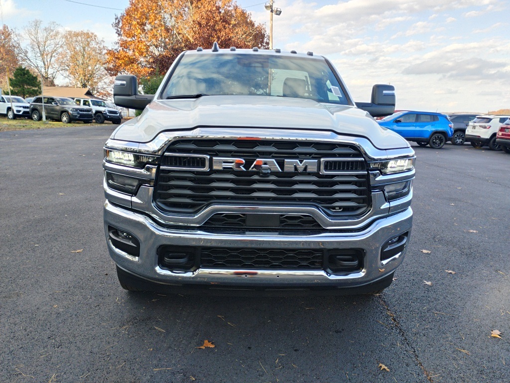 2026 Ram 3500 Tradesman photo 2