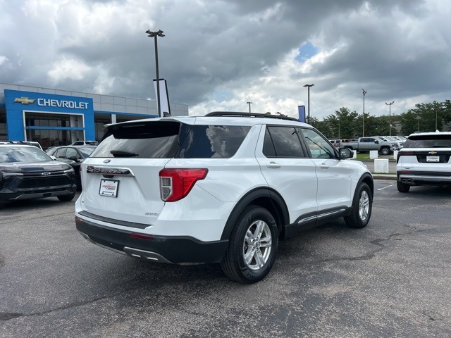 2023 Ford Explorer XLT photo 3