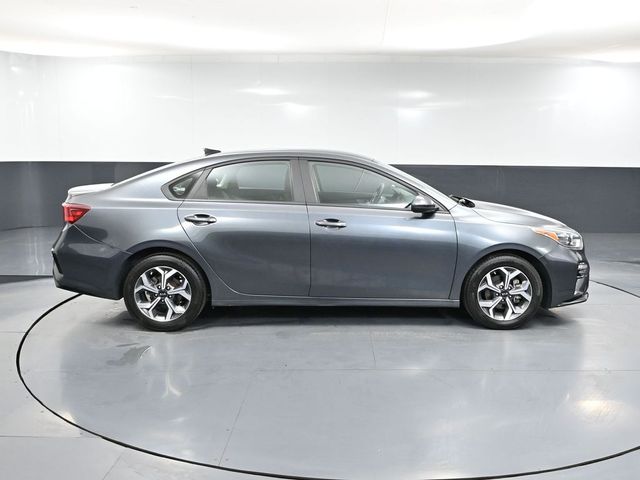 2021 Kia Forte LXS photo 3