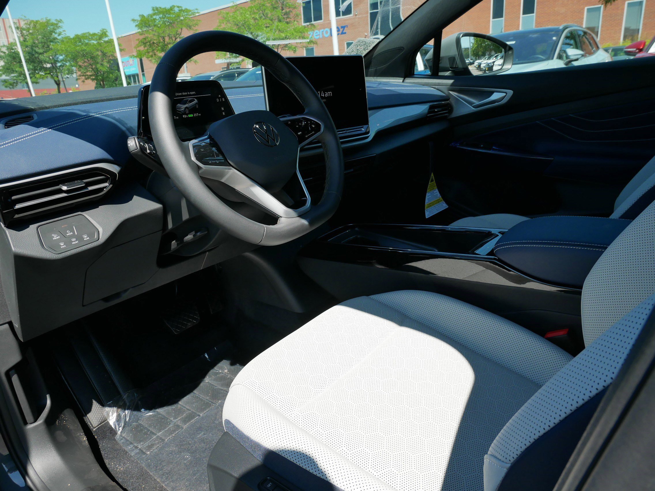 2025 Volkswagen ID.4 Pro S photo 2