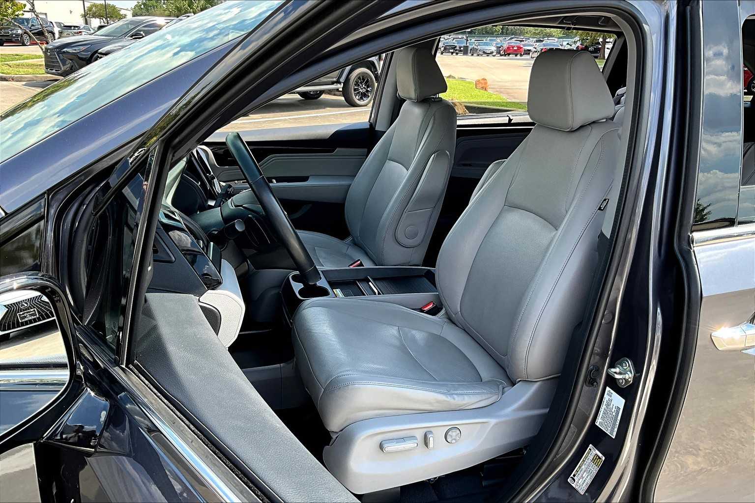 2020 Honda Odyssey Elite photo 6