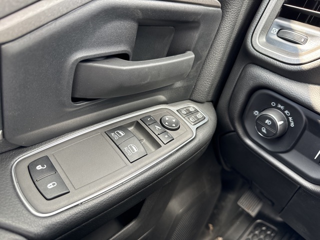 2023 Ram 2500 Tradesman photo 17