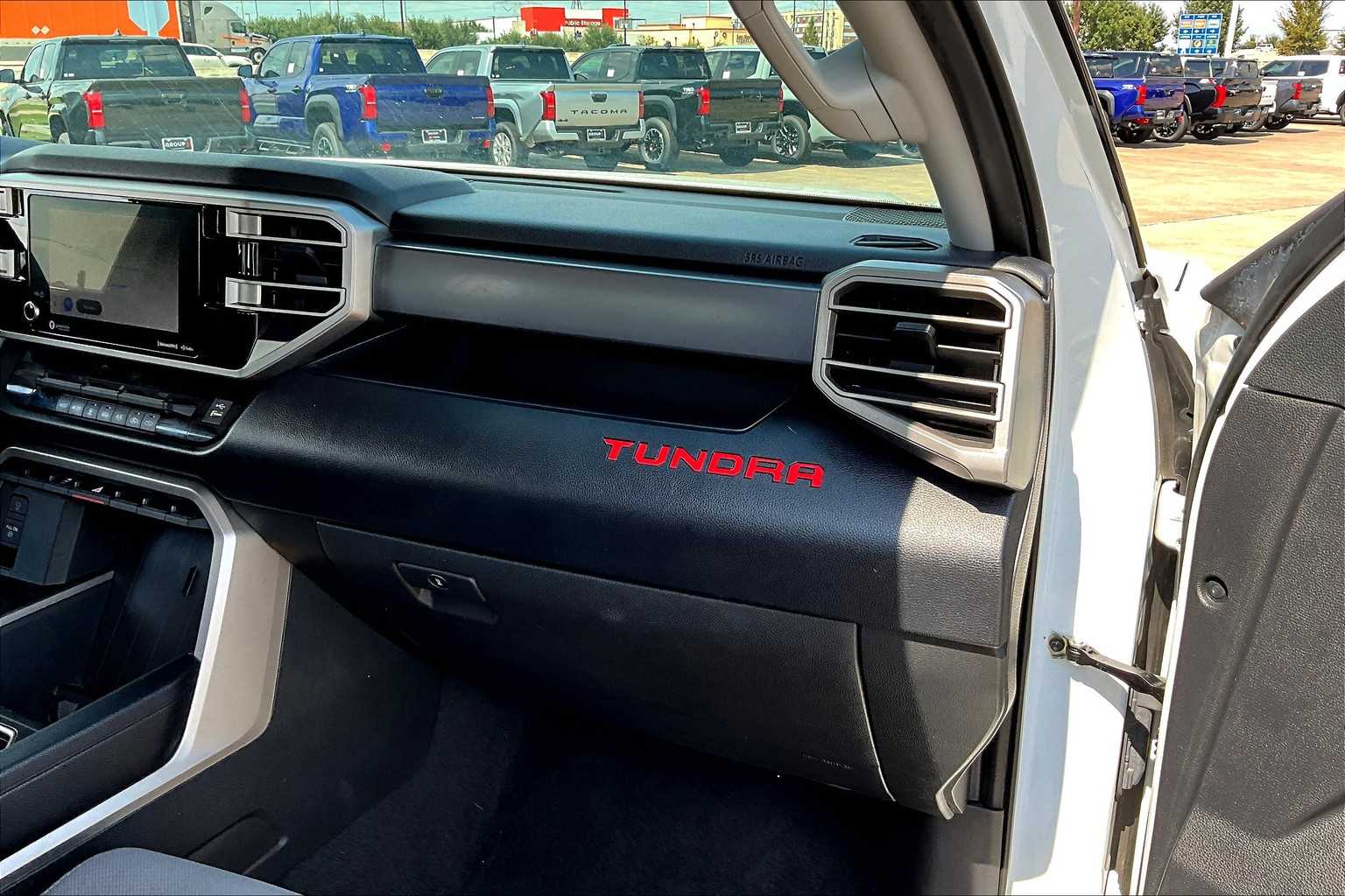 2022 Toyota Tundra SR5 photo 17