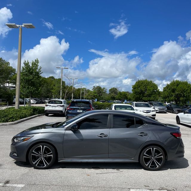 2021 Nissan Sentra SR photo 4