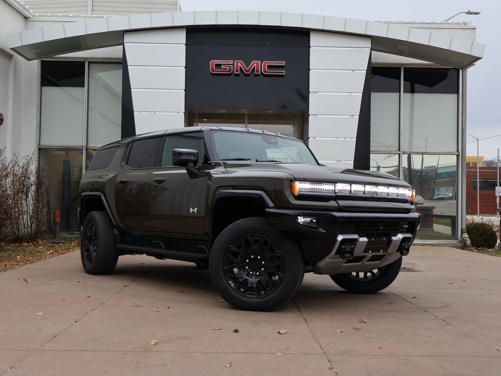 2026 GMC HUMMER EV 2X's photo