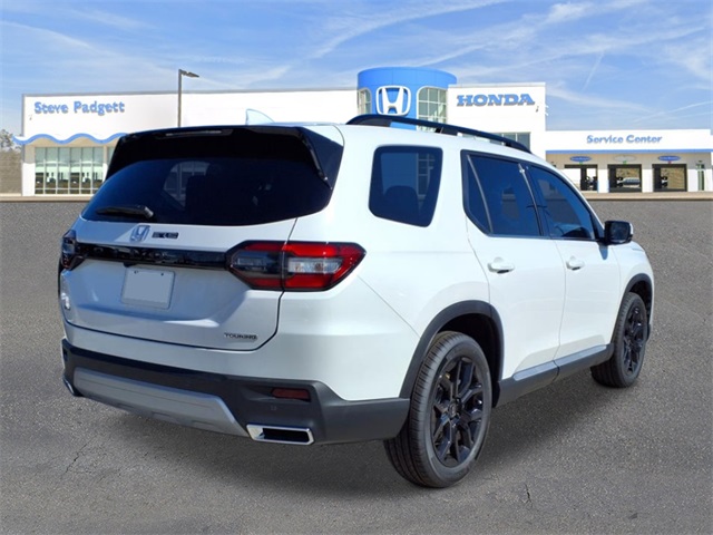 2025 Honda Pilot Touring photo 4