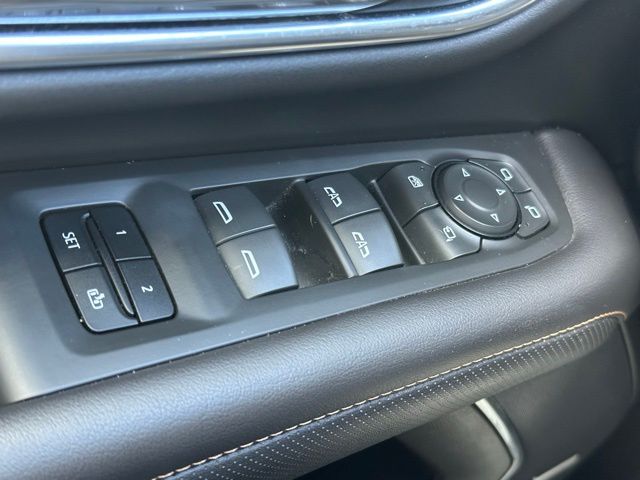 2021 Gmc Yukon AT4 photo 16