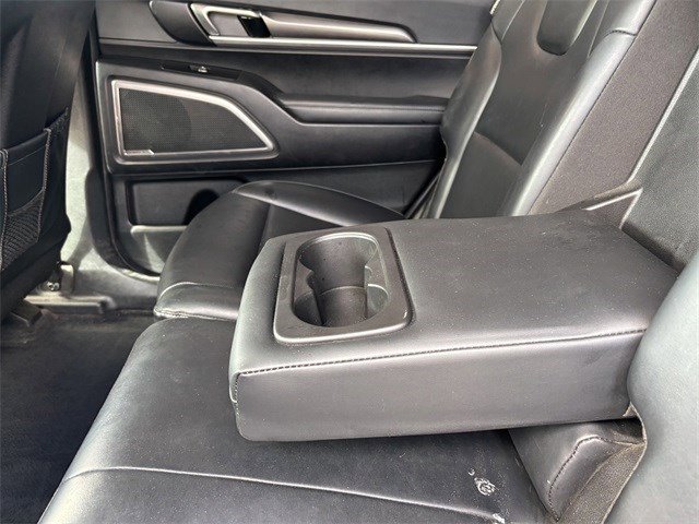 2024 Kia Telluride LX photo 23