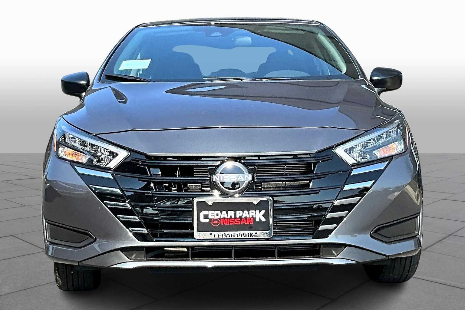 2025 Nissan Versa S photo 3