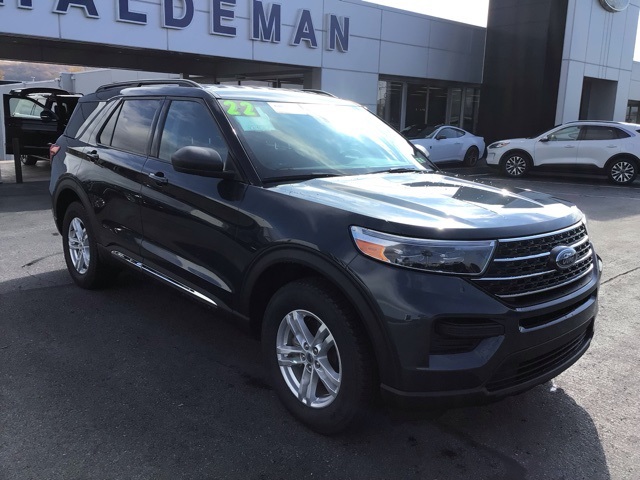 2022 Ford Explorer XLT's photo