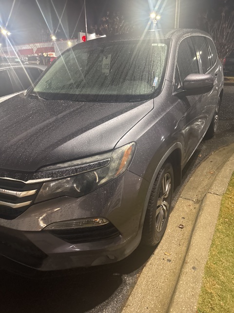 2017 Honda Pilot EX's photo