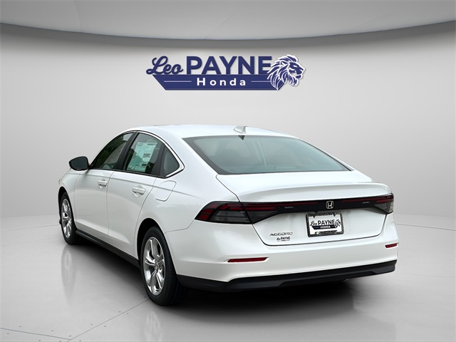 2025 Honda Accord LX photo 3