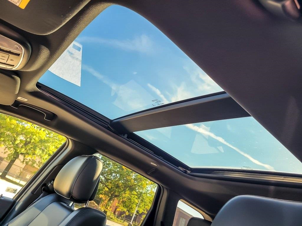 2022 Jeep Cherokee Limited photo 8