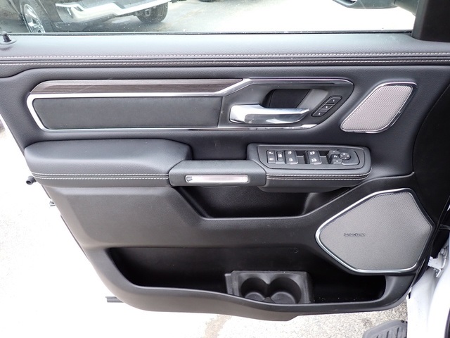 2025 Ram 1500 Laramie photo 14
