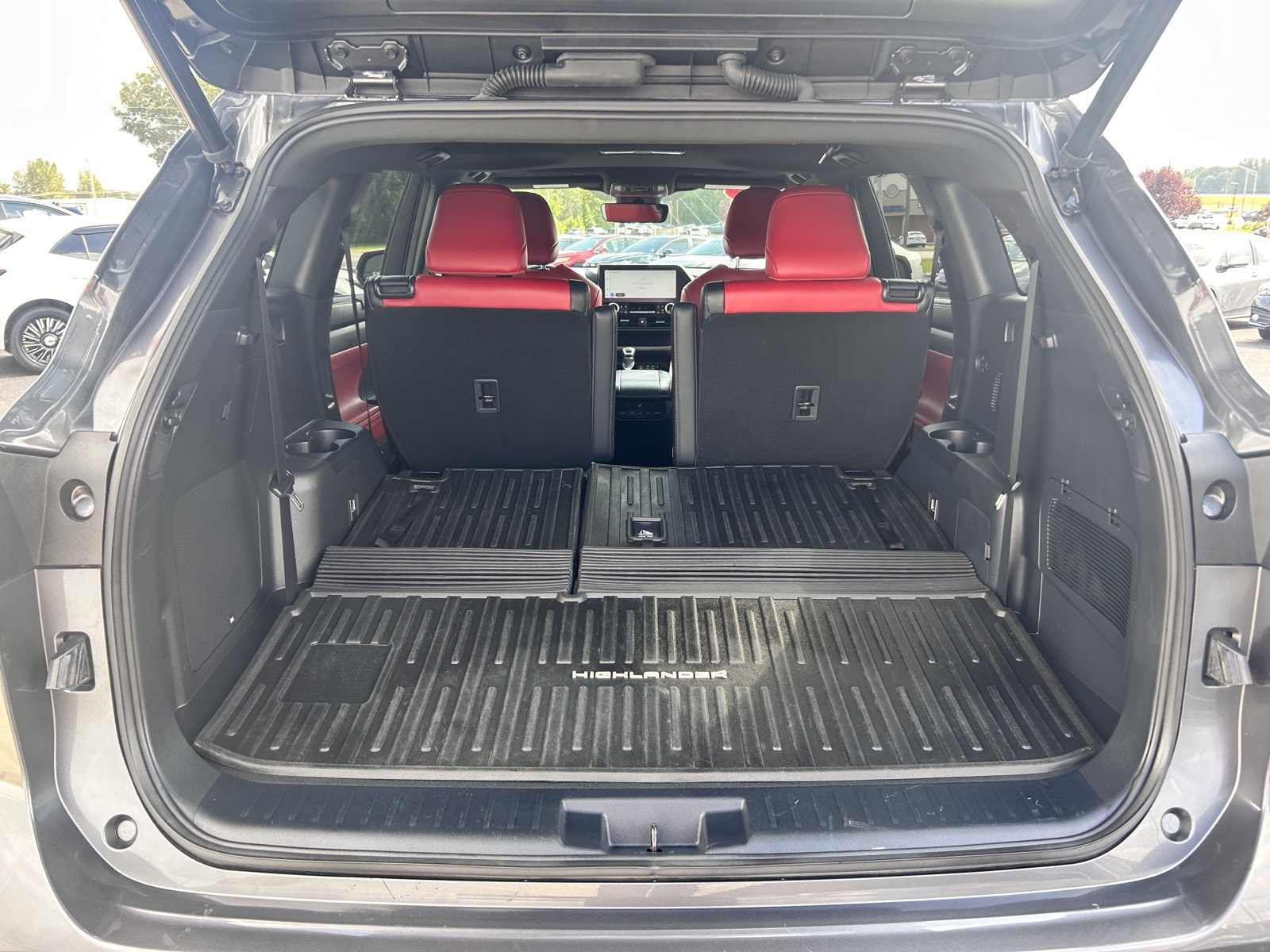 2023 Toyota Highlander XSE photo 11