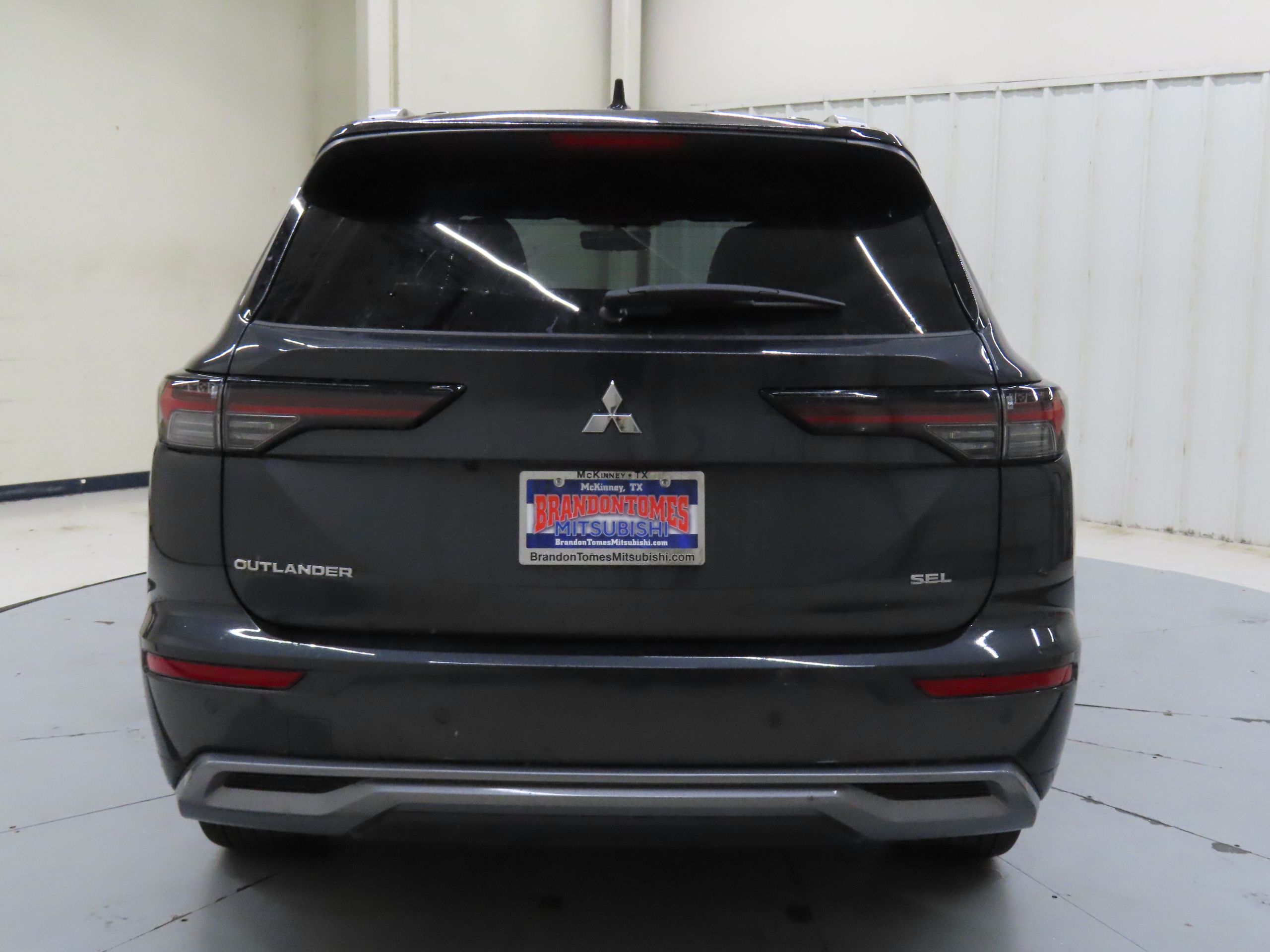 2025 Mitsubishi Outlander SEL photo 4