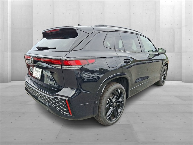 2026 Volkswagen Tiguan SE R-Line Black photo 3