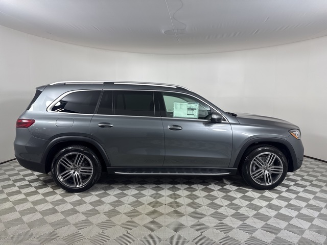 2026 Mercedes Benz GLS 450 4MATIC photo 7