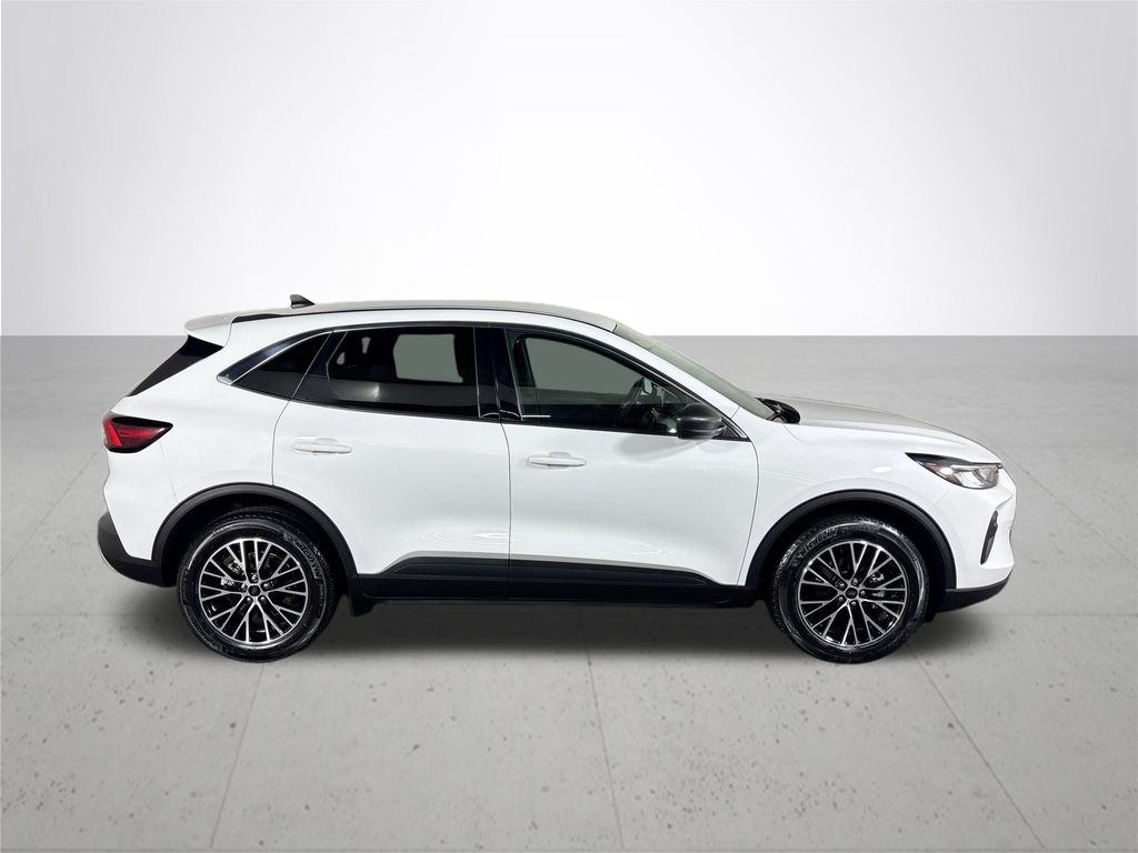 2023 Ford Escape Hybrid Active photo 5