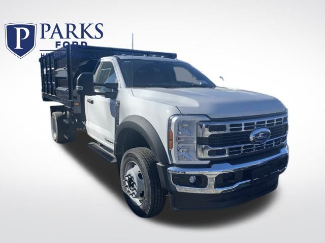 2025 Ford F-550 Super Duty Chassis Cab XL's photo