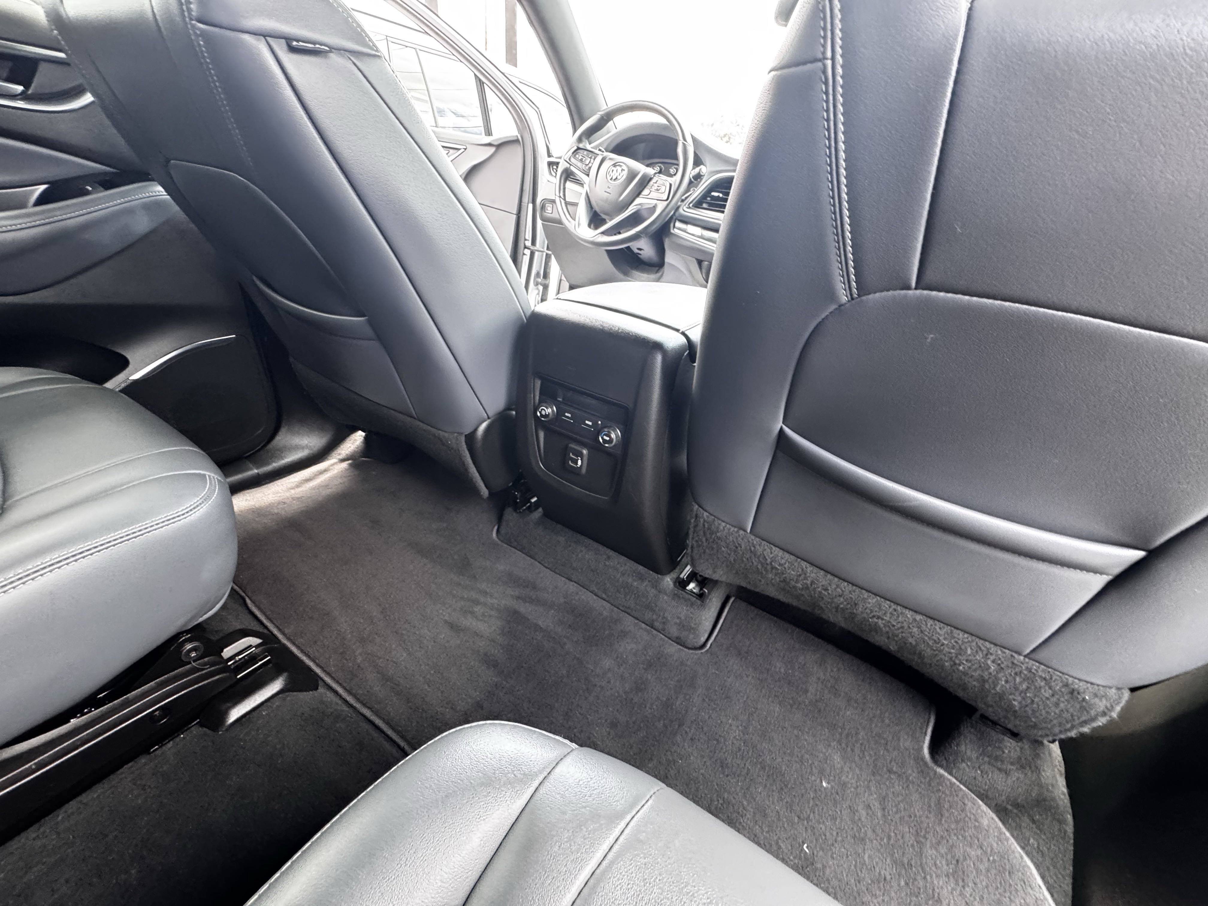 2023 Buick Enclave Essence photo 7