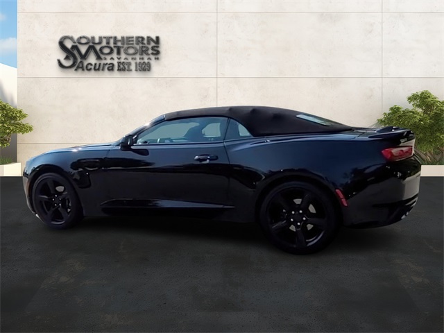 2018 Chevrolet Camaro 2LT photo 19