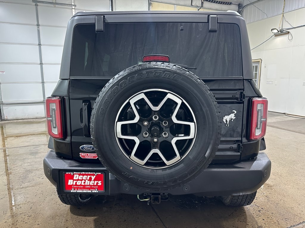 2022 Ford Bronco Outer Banks photo 3