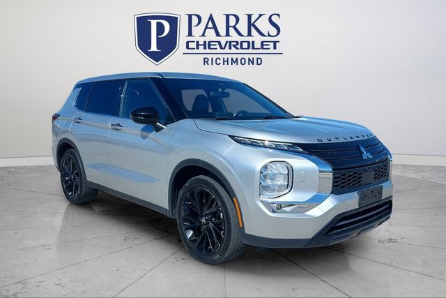 2022 Mitsubishi Outlander Black Edition