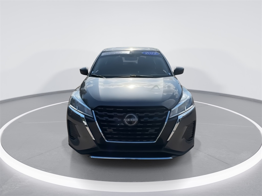2022 Nissan Kicks S photo 3