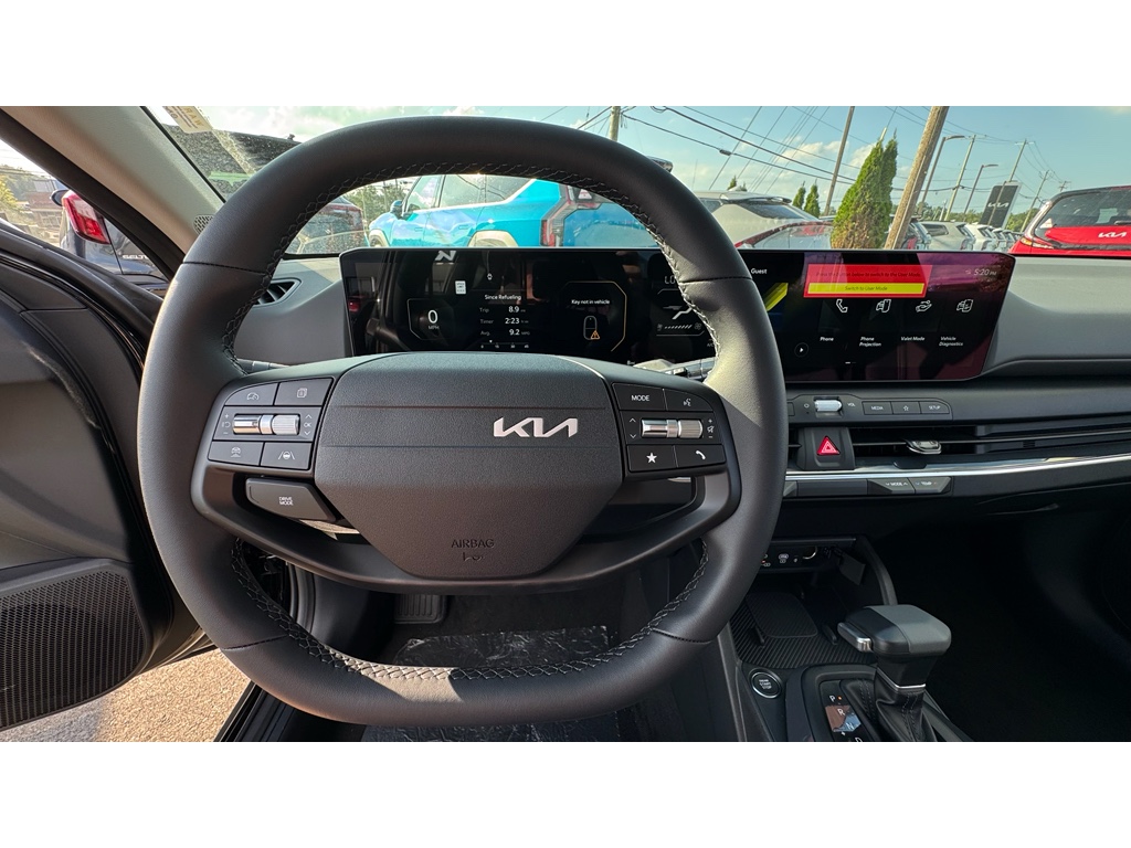 2025 Kia K4 EX photo 9