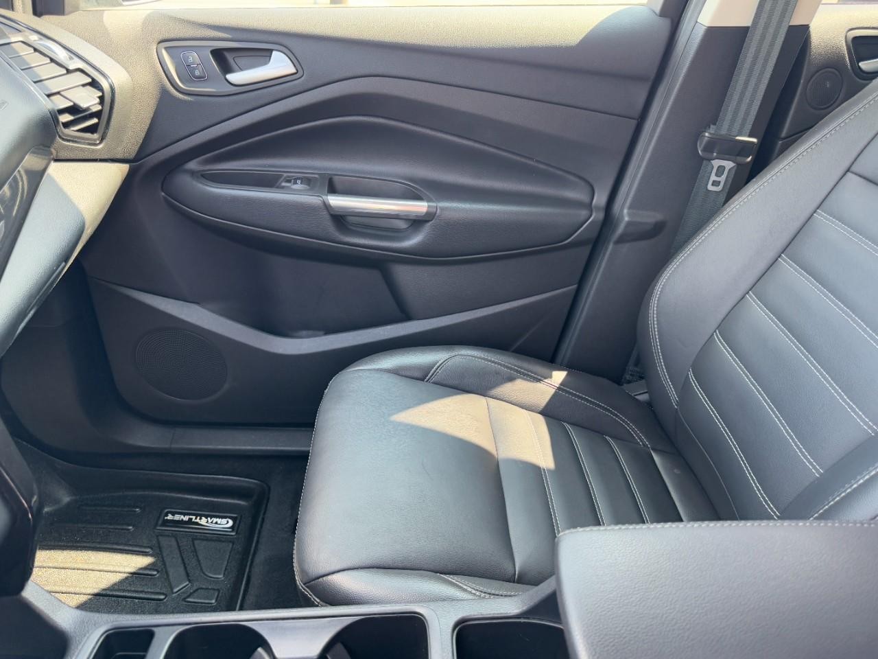 2019 Ford Escape Titanium photo 13