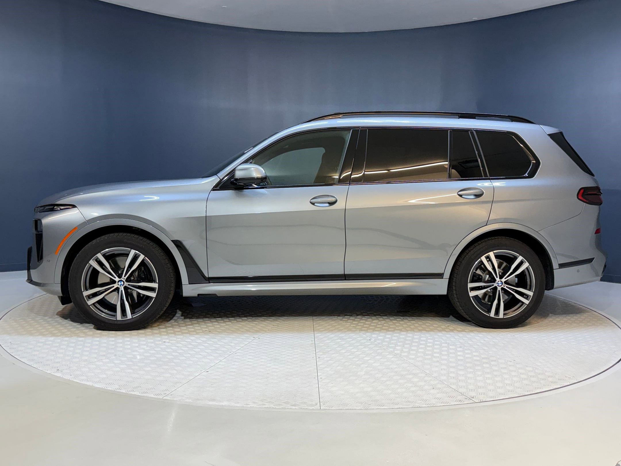2025 Bmw X7 xDrive40i photo 2